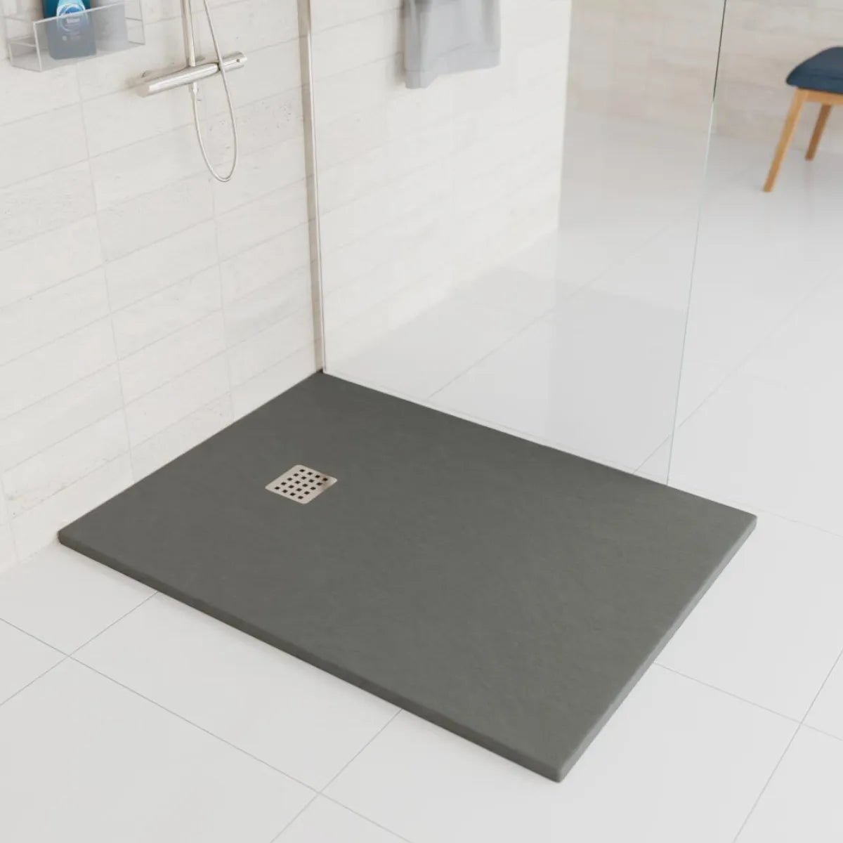 Plato de ducha gris de resina Esencial - Thebath