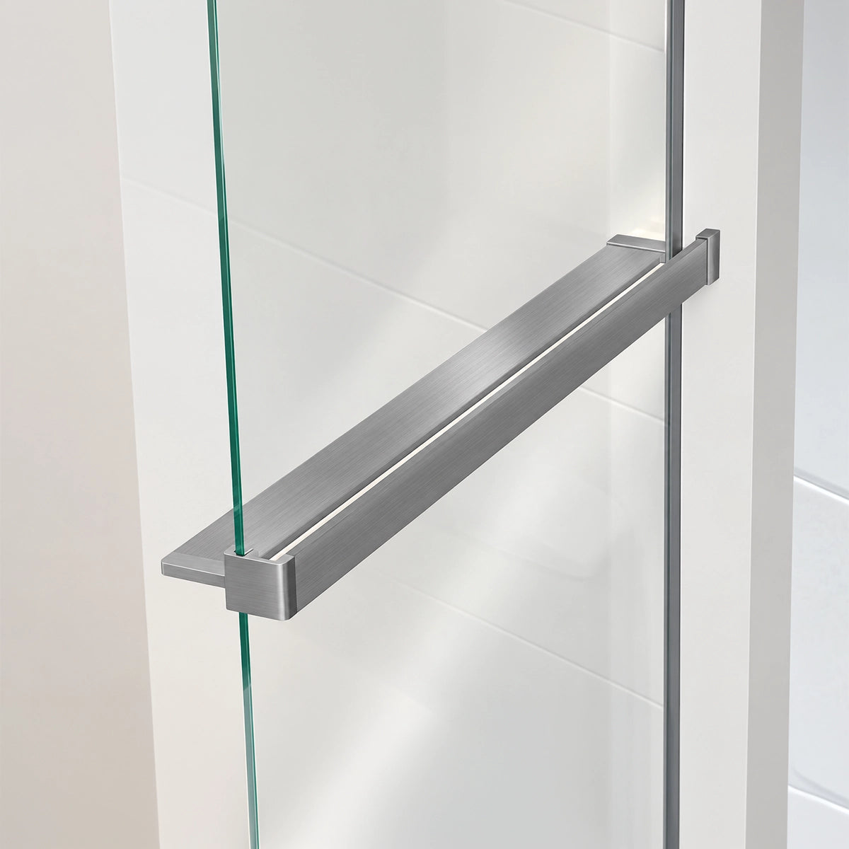 Porte-serviettes de douche avec étagère Fresh