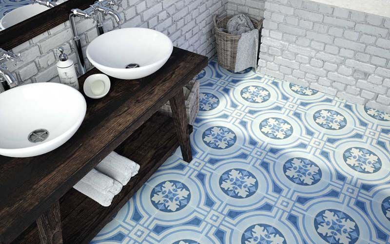 Baldosas hidráulicas, nueva tendencia decoración para baños
