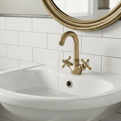 Robinet de lavabo vintage en laiton Stilo